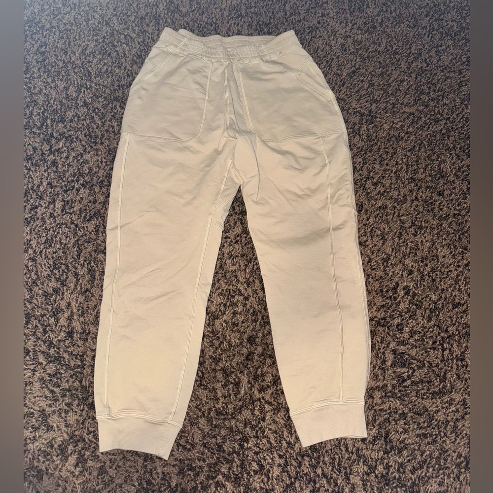 Lululemon size 10 LA all you need relaxed jogger